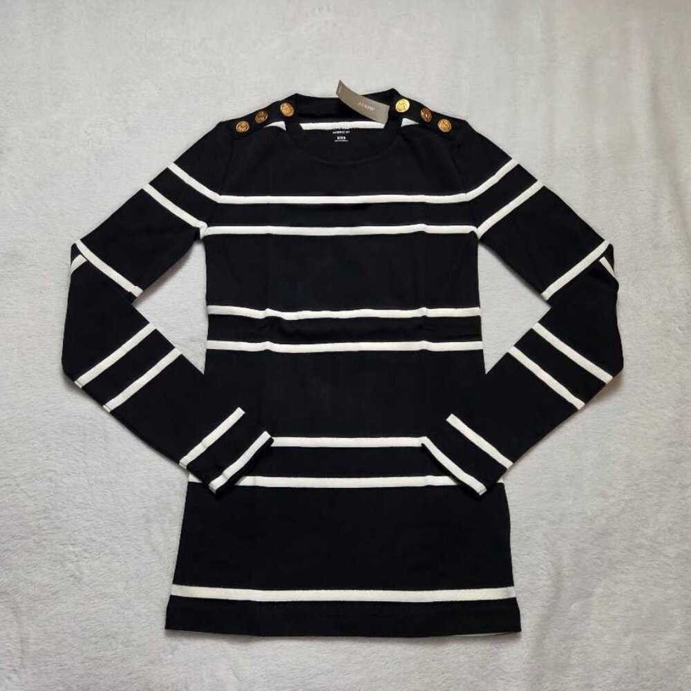 New XXS J Crew Perfect Fit longsleeve crewneck t-shirt with lion buttons stripe